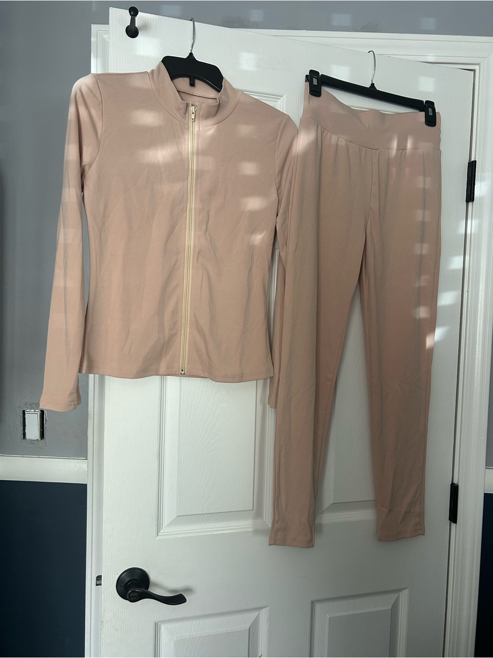 Women's Lightweight Zip Jacket and High-Waist Leggings Set - Blush
